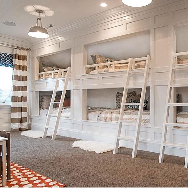 Multiple white panel bunk bed room design by @meagan_rae_interiors .