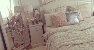 Girly Bedroom Decorating Ideas in 2020 | Home bedroom, Home decor .