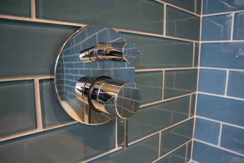 Installing Large Format Glass Tile in a Shower: 10 Steps to Foll