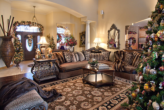 Christmas Decor - Mediterranean - Living Room - Chicago - by .