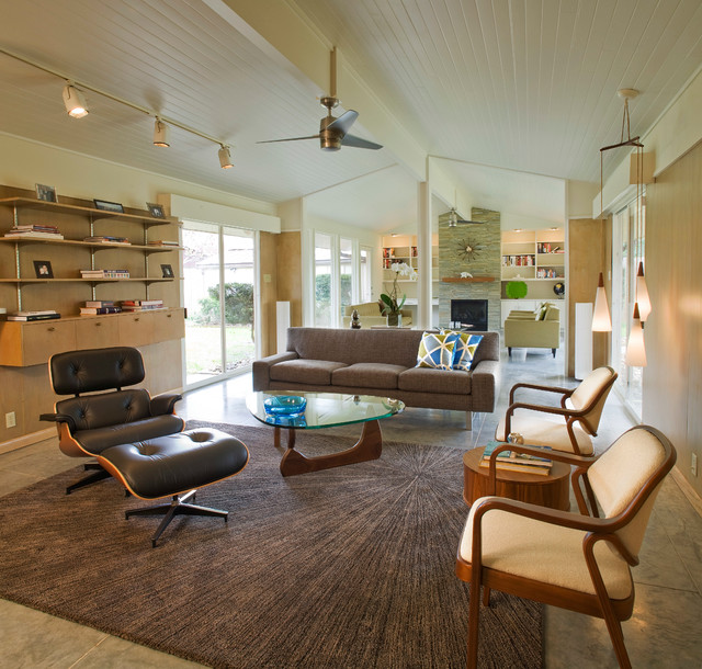 Mid-Century Modern - Midcentury - Living Room - Houston - by .