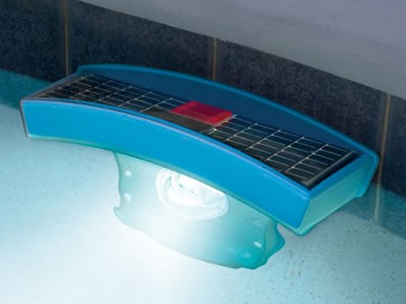 Solar-powered swimming pool lights show water temperature too