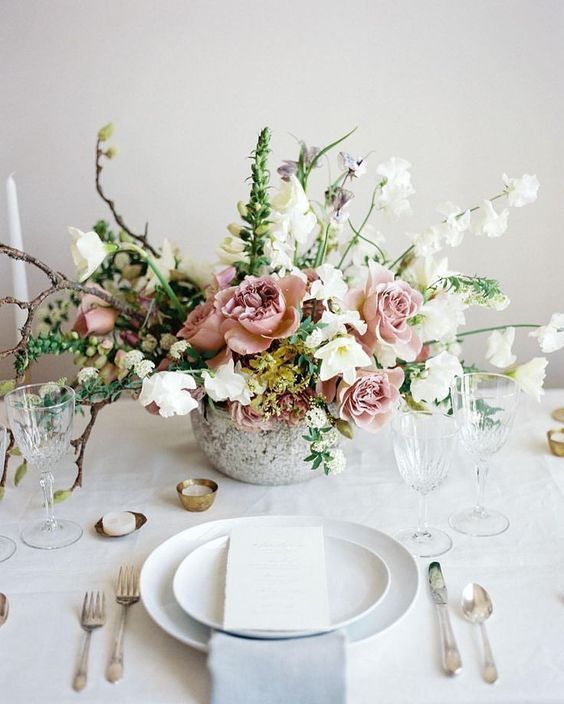 Table Trends For Your Dining Room | Wedding centerpieces, Wedding .