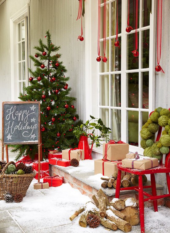Top 40 Fun And Festive Red And Green Christmas Decoration Ideas .