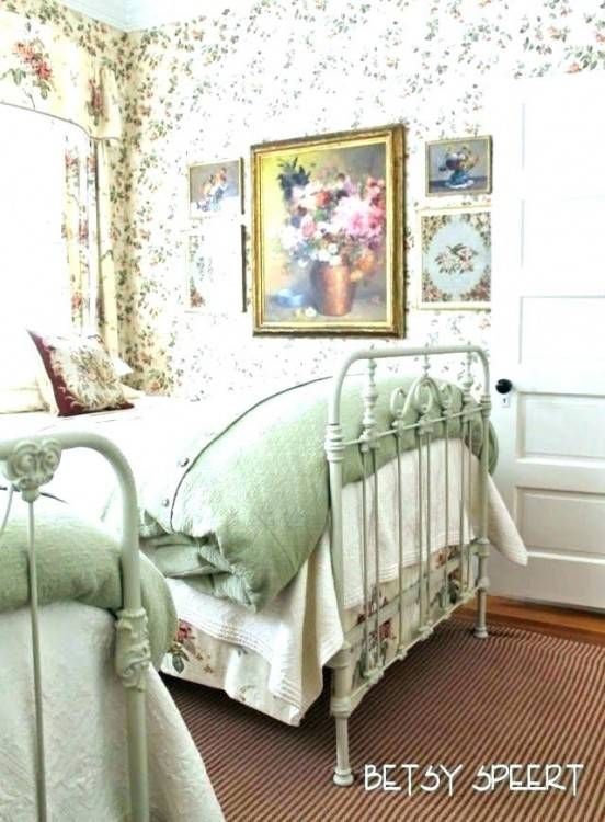 Decorating Ideas For Small Cottage Bedrooms | Cottage style .