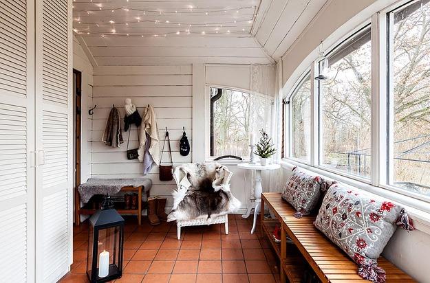Colorful Country Home Decorating Ideas in Scandinavian Sty