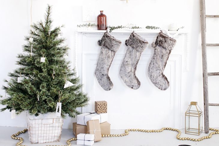 17 Christmas Decorating Ideas for Small Spac