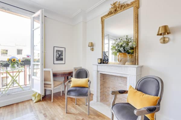 Before and after: a tiny Paris apartment breaks some rules — Paris .