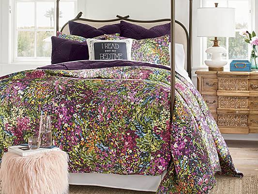 How To Layer Your Bed: Our Best Bedscaping Tips - Grandin Road Bl