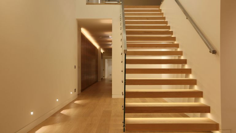 Staircase lighting design ideas | Real Hom