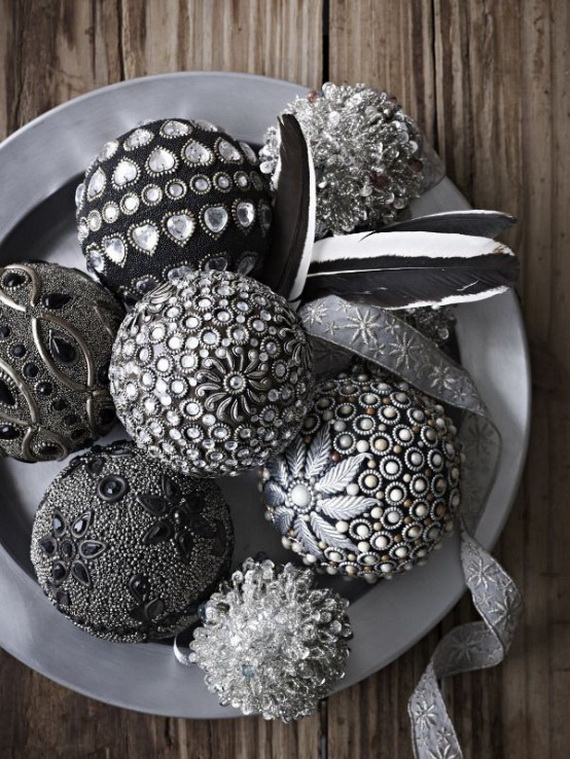 Stylish Christmas Décor Ideas In Grey Color and French Chic_59 .