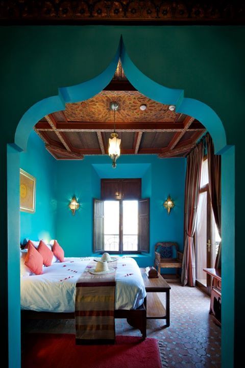 7 Beautiful Indian-Inspired Bedrooms | Moroccan bedroom, Moroccan .