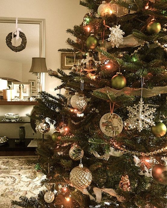 49 Beautiful Vintage Christmas Tree Ideas | Vintage christmas tree .