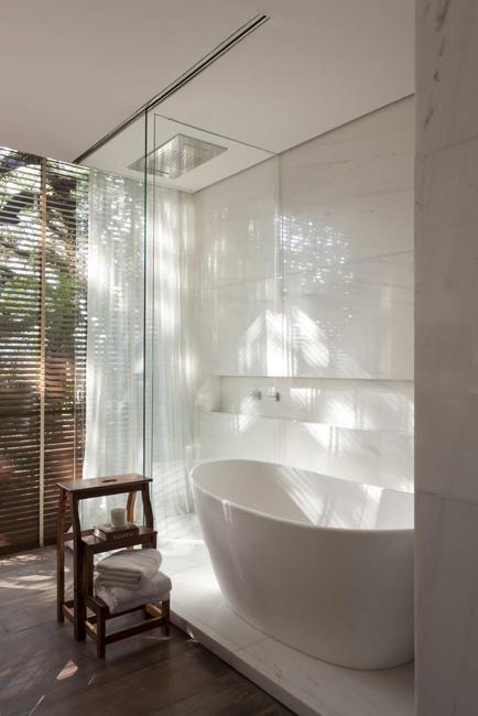 Modern Bathroom Trends, Relaxing Luxury of Walk In Shower Desig