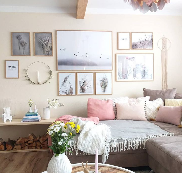 How to Decorate a Large Wall in the Living room like a Pro: 9 best .