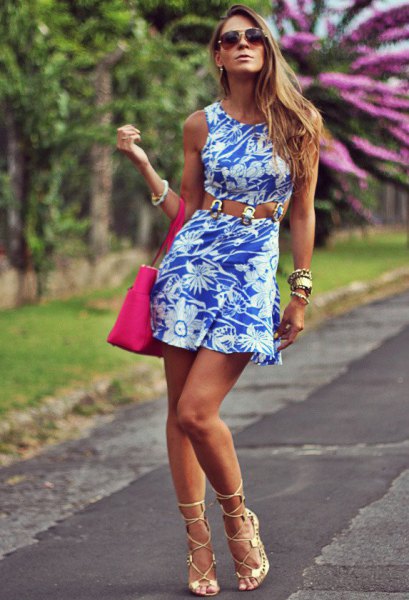Strap dress with a floral pattern and pink open toe heels