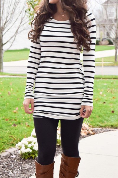 black and white striped long-sleeved tunic T-shirt with leggings