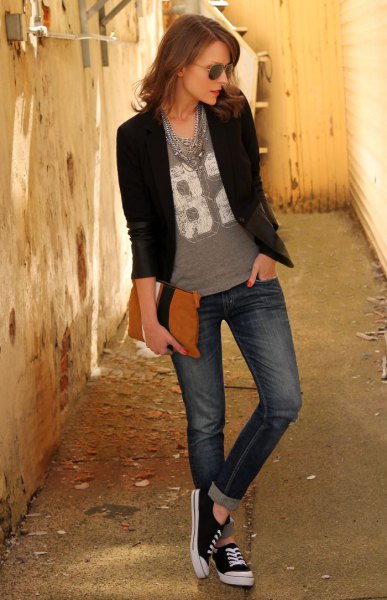 black blazer jeans with gray print and T-cuffs