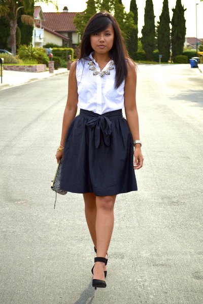 black, elastic, tailored mini skirt