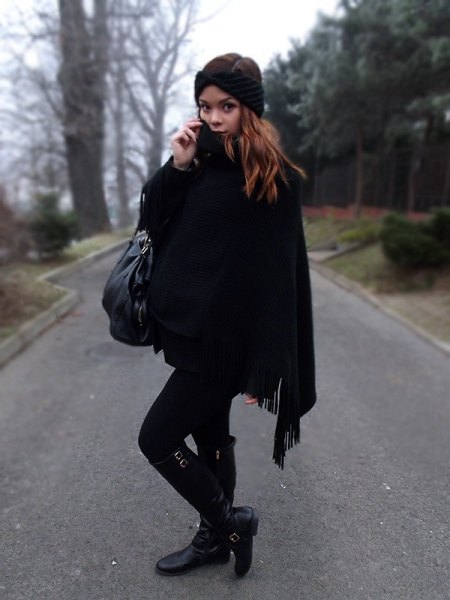 Skinny poncho jeans with black fringes