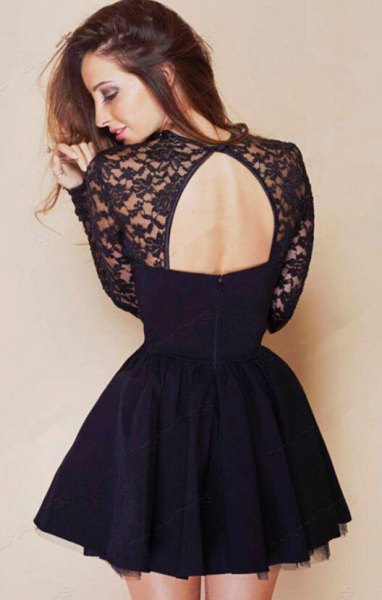 Skater dress made of black lace and chiffon with an open back