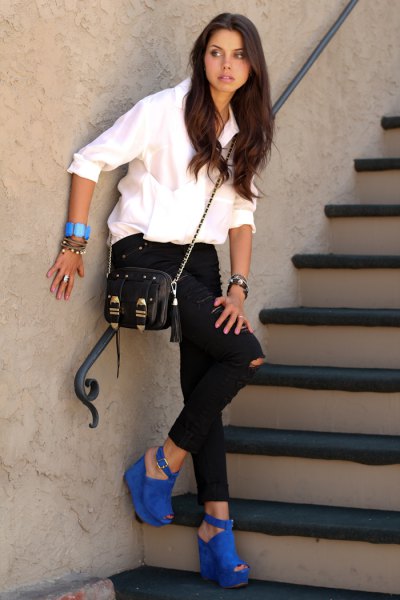 blue suede open toe heels white shirt black ripped jeans