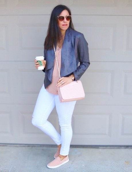 blush pink blouse white skinny jeans