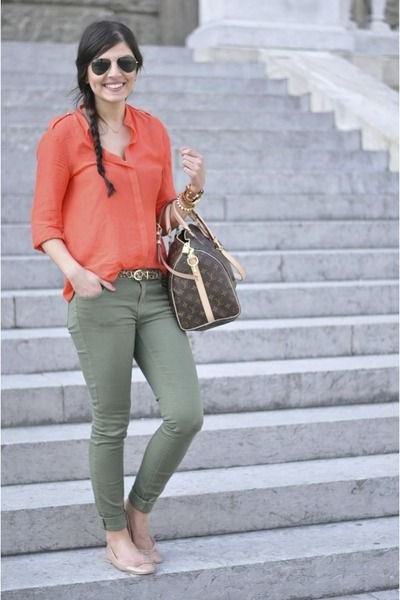 blush pink carol button-up shirt with olive skinny jeans