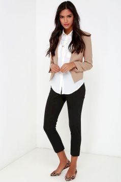 blushing pink cropped blazer with white shirt and black jeans