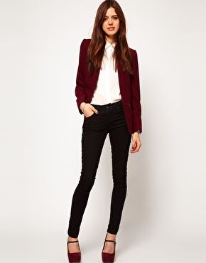 cute look for fall | Burgundy blazer outfit, Burgundy blazer .