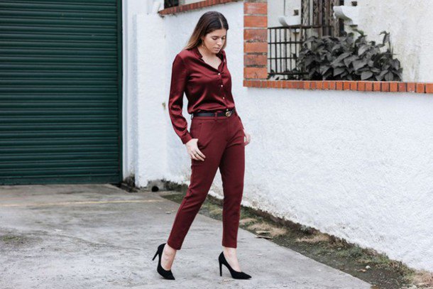 burgundy shirt with buttons and green trousers