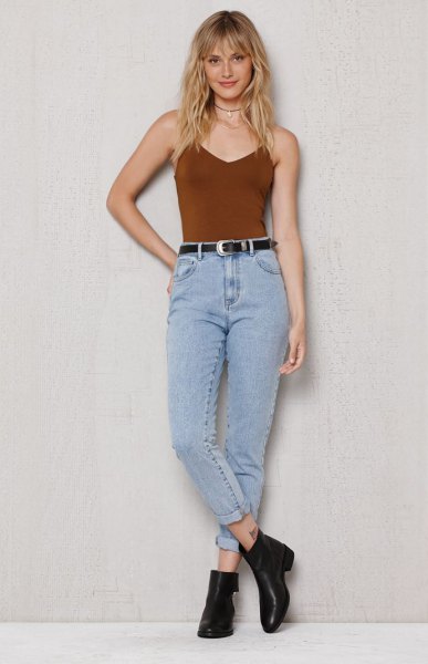 Burgundy camisole with vintage high-waisted jeans