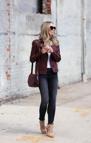 Burgundy jacket with white t-shirt and heels cut out in light pink