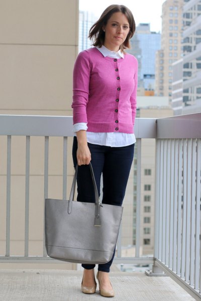 Button pink short cardigan with white collar shirt