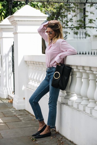 Shirt with buttons and cropped skinny jeans