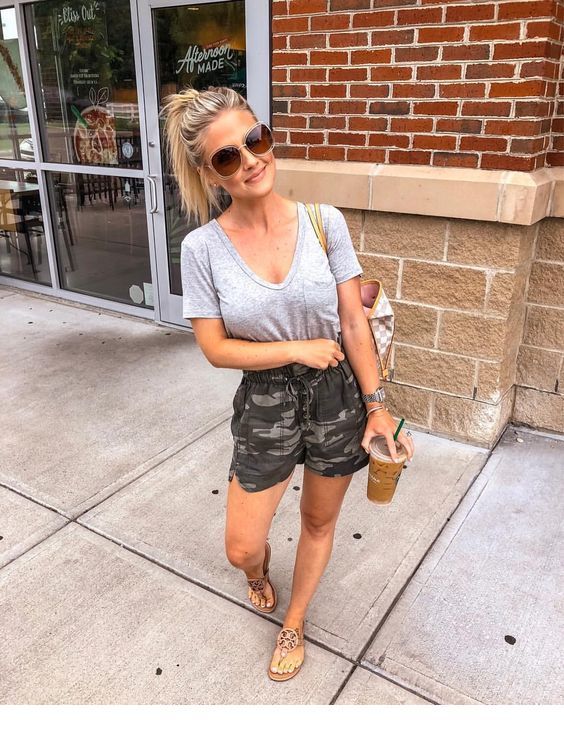 Summer outfit with camouflage shorts | Inspiring Ladies | Summer .