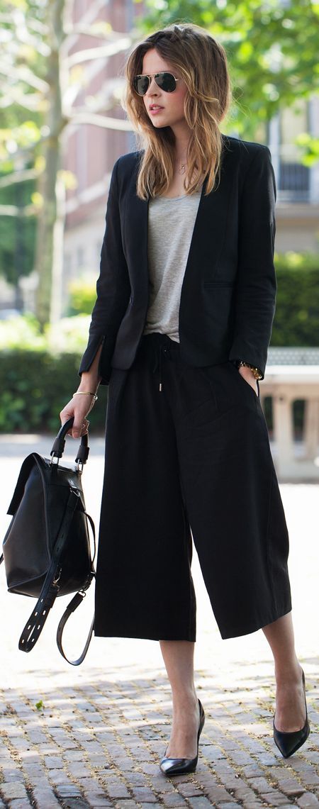 Wide leg capri pants black suit