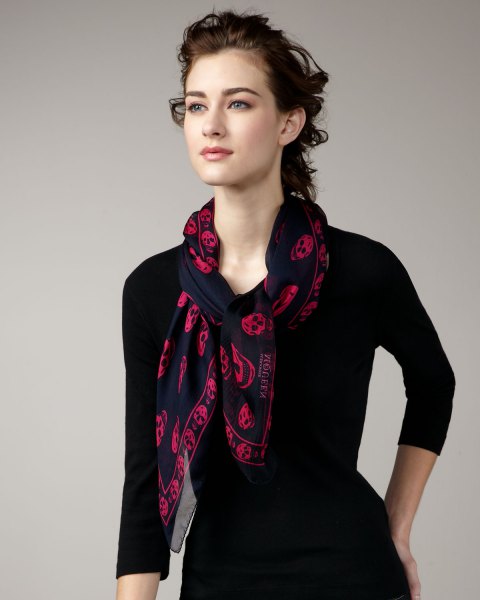 Chiffon scarf with fitted and flared black dress