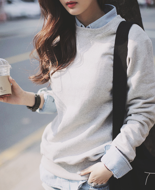 Casual Collared Sweatshirt Outfit Ideas for Ladies – kadininmodasi .