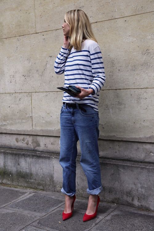 comfortable striped t-shirt boyfriend jeans
