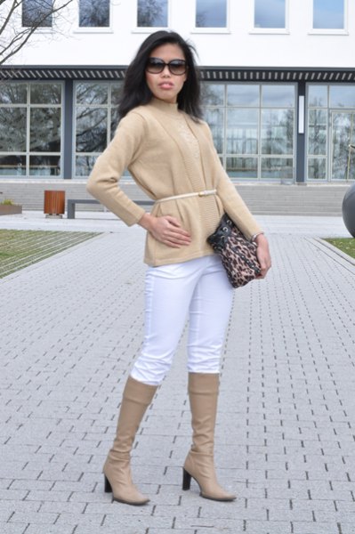 Cardigan with crepe belt, matching knee-high boots and white jeans