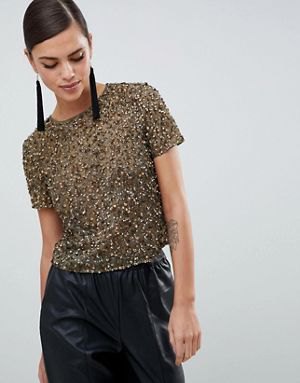 Crepe sequin t-shirt with black faux leather maxi skirt