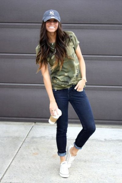 Denim hat with camouflage shirt and jeans