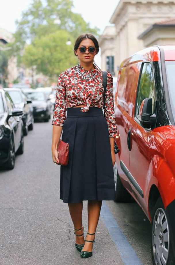 knotted skirt look