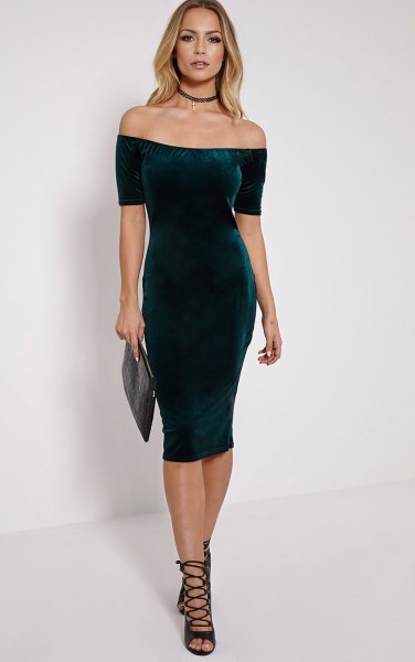 green off-the-shoulder midi dress made of velvet
