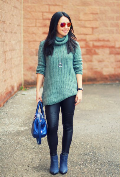green turtleneck with blue pointy toes