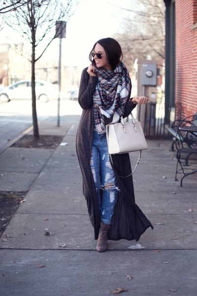 gray maxi sweater with checked scarf and boyfriend jeans