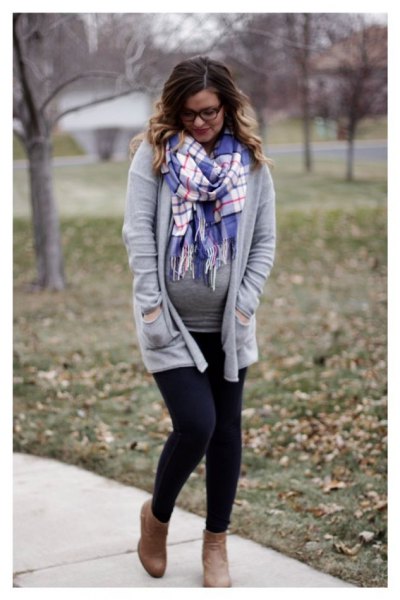 gray cardigan with relaxed fit and blue and white checked fringed scarf