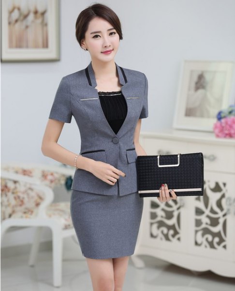gray short-sleeved blazer with matching pencil skirt