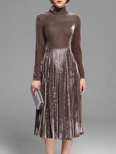 gray silk long-sleeved pleated dress with stand-up collar